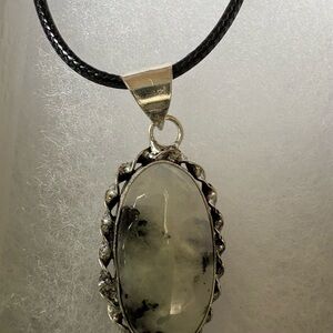 Elegant Silver Pendant Necklace